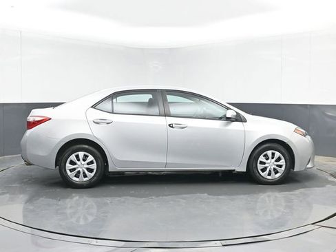 Used 2016 Toyota Corolla L FWD image 11