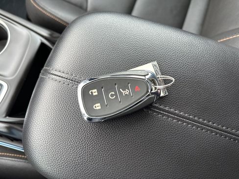 Used 2021 Chevrolet Equinox Premier w/ Redline Edition image 62