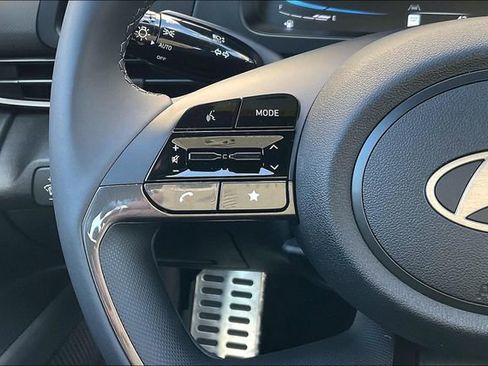 New 2025 Hyundai Elantra Sport image 17