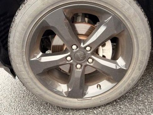 Used 2024 Jeep Grand Cherokee Altitude AWD/4WD image 29