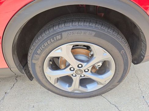 Used 2025 Ford Escape ST-Line AWD/4WD image 25