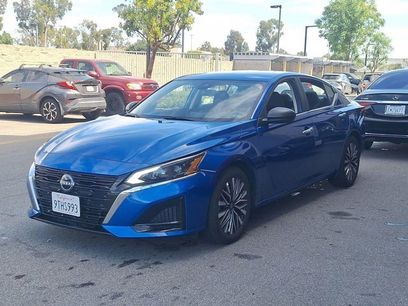 Used 2025 Nissan Altima 2.5 SV