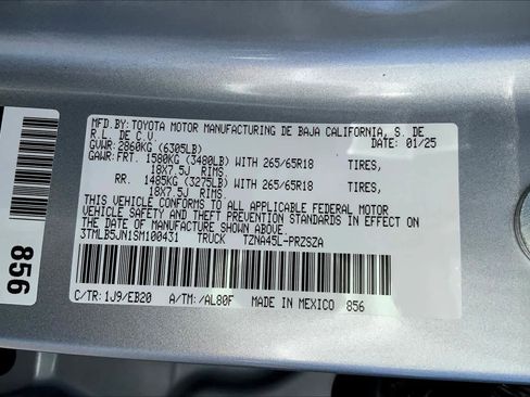 Used 2025 Toyota Tacoma Limited image 37