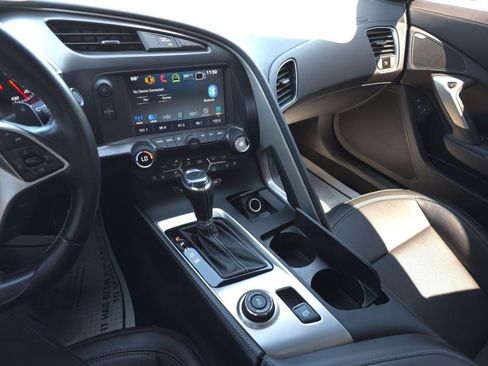 Used 2017 Chevrolet Corvette Stingray Coupe RWD image 25