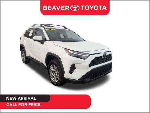 Used 2025 Toyota RAV4 XLE AWD/4WD image 1