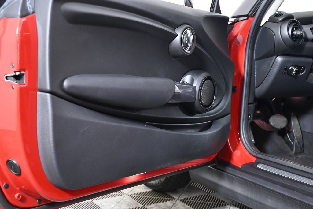 Used 2015 MINI Cooper 2-Door Hardtop FWD image 27