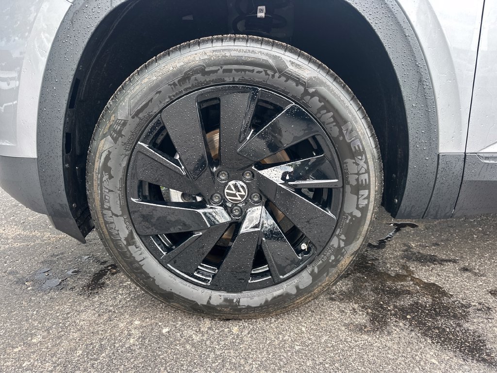 Used 2026 Volkswagen Atlas SE FWD image 10