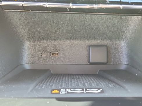 New 2026 Chevrolet Traverse Z71 w/ Driver Confidence Package image 32