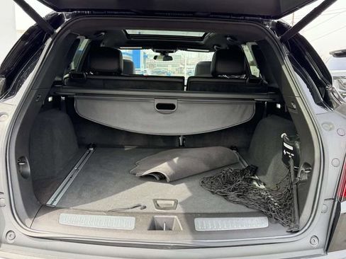 Certified 2023 Cadillac XT5 Premium Luxury image 5