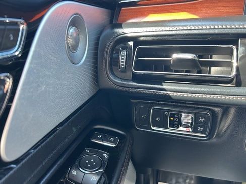 Used 2020 Lincoln Aviator Reserve w/ Equipment Group 201A image 19