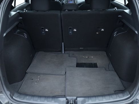 Used 2025 Nissan Kicks Play S image 13