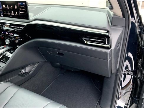 Certified 2025 Acura MDX SH-AWD w/ Technology Package image 16