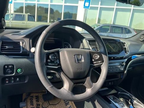 Used 2023 Honda Passport Elite image 18