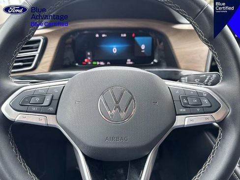Used 2025 Volkswagen Atlas SE AWD/4WD image 23