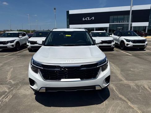 New 2026 Kia Seltos S FWD image 2