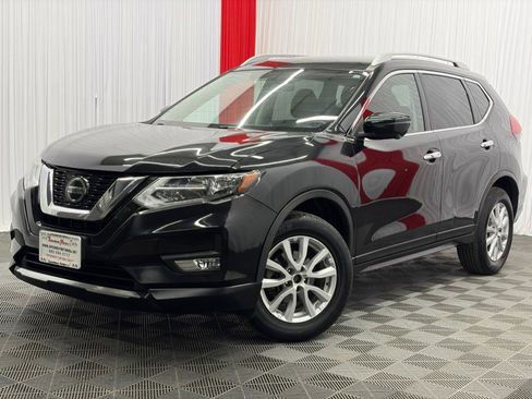 Used 2018 Nissan Rogue SV w/ Premium Package AWD/4WD image 4