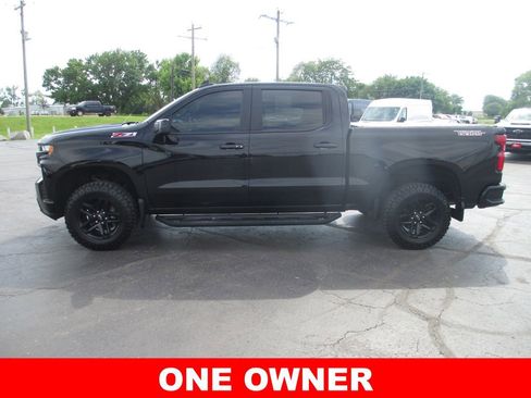 Used 2020 Chevrolet Silverado 1500 LT Trail Boss AWD/4WD image 11