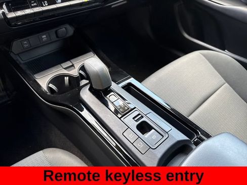 Used 2024 Toyota Prius LE FWD image 19