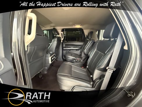 Used 2022 Ford Expedition XLT AWD/4WD image 18