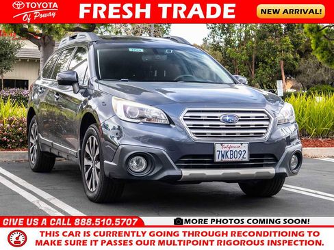 Used 2017 Subaru Outback 2.5i Limited image 1
