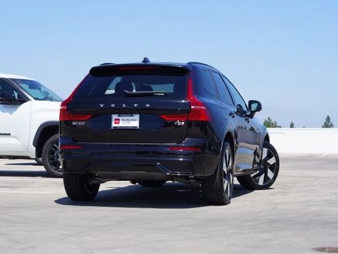 Used 2025 Volvo XC60 T8 Plus w/ Protection Package Premier AWD/4WD image 6