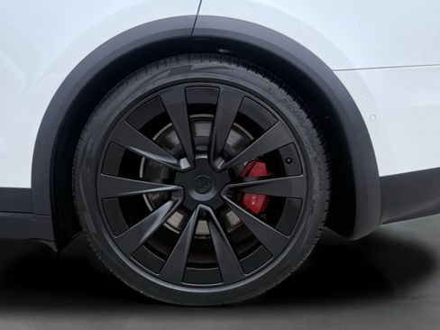 Used 2023 Tesla Model X AWD/4WD image 18