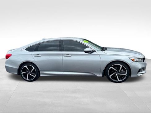 Used 2019 Honda Accord Sport image 8