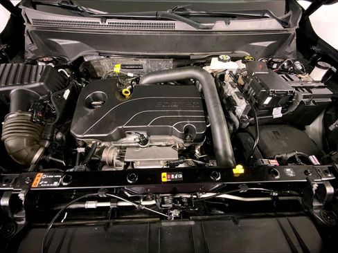 Used 2024 GMC Terrain SLE FWD image 10