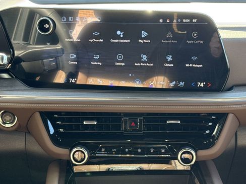 New 2026 Chevrolet Suburban High Country image 18