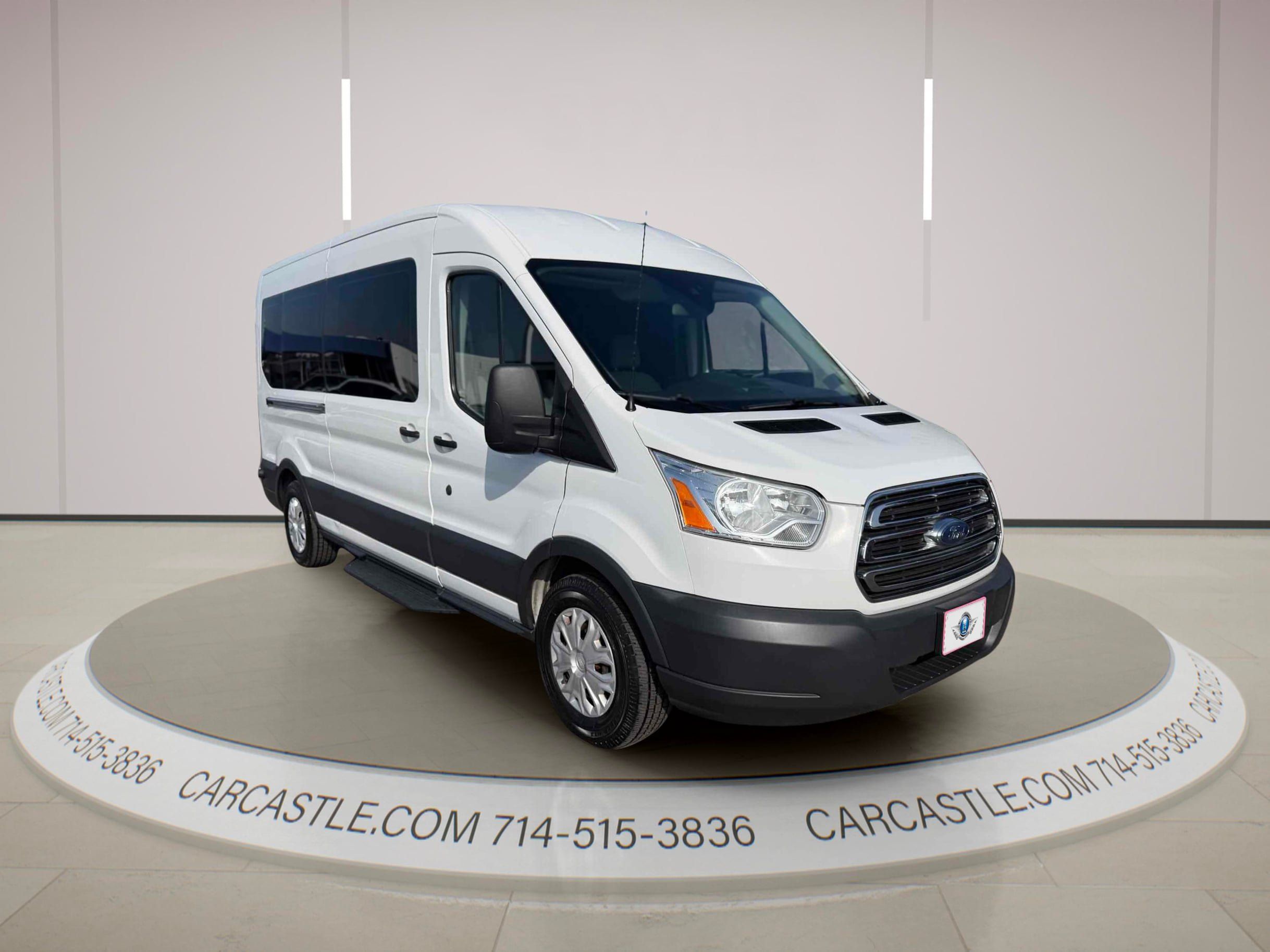 Used 2017 Ford Transit 350 XLT RWD image 7