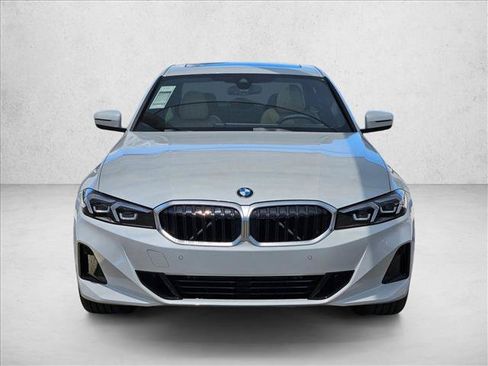 Used 2026 BMW 330i xDrive Sedan AWD/4WD image 2