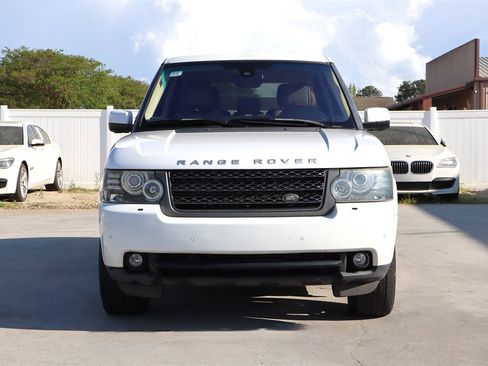 Used 2011 Land Rover Range Rover HSE LUX image 2