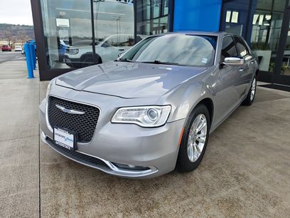 Used 2017 Chrysler 300 C