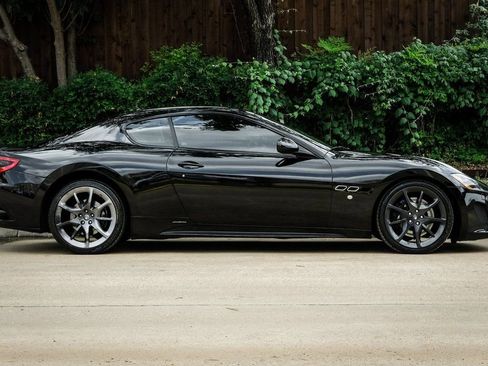 Used 2013 Maserati GranTurismo MC image 5