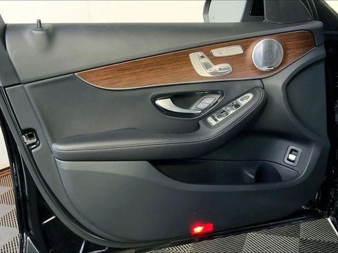 Used 2021 Mercedes-Benz C 300 4MATIC Sedan image 22