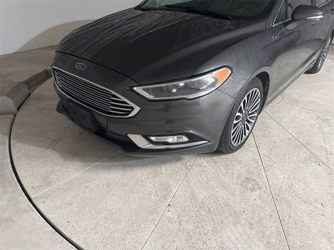 Used 2018 Ford Fusion Titanium image 32