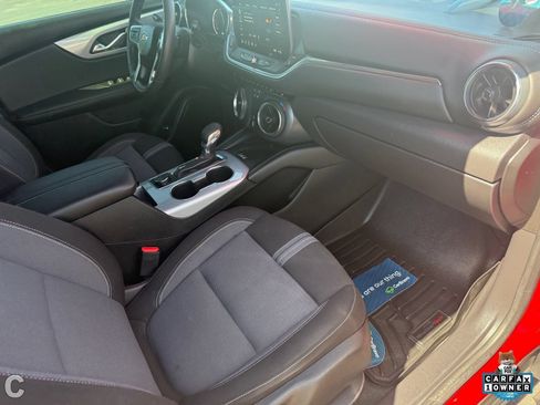 Certified 2024 Chevrolet Blazer LT w/ Convenience Package FWD image 9
