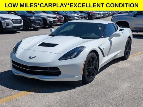 Used 2019 Chevrolet Corvette Stingray Coupe w/ 1LT RWD image 5
