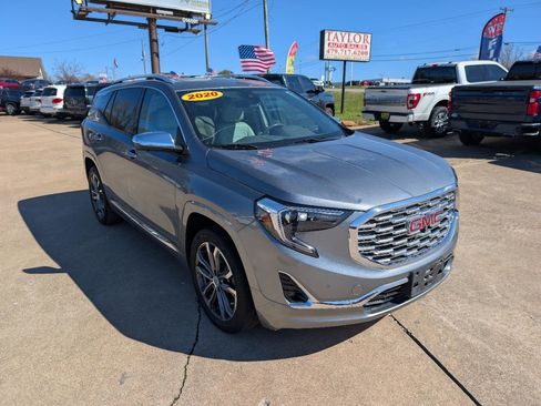 Used 2020 GMC Terrain Denali w/ Denali Premium Package image 3