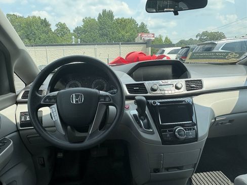 Used 2014 Honda Odyssey EX image 14