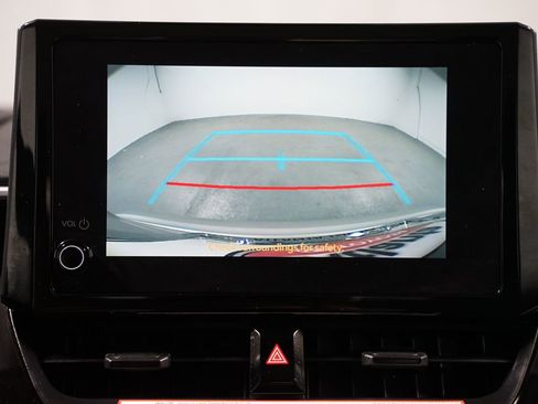 Certified 2025 Toyota Corolla LE FWD image 18