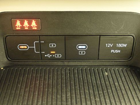 Certified 2024 Hyundai Kona SEL FWD image 18