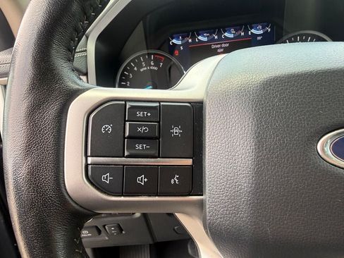Used 2024 Ford Expedition XLT RWD image 13