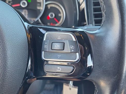 Used 2019 Volkswagen Beetle 2.0T S FWD image 21
