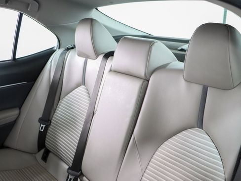 Used 2023 Toyota Camry SE FWD image 24