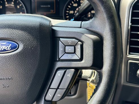 Used 2018 Ford F150 XLT w/ Equipment Group 302A Luxury AWD/4WD image 9