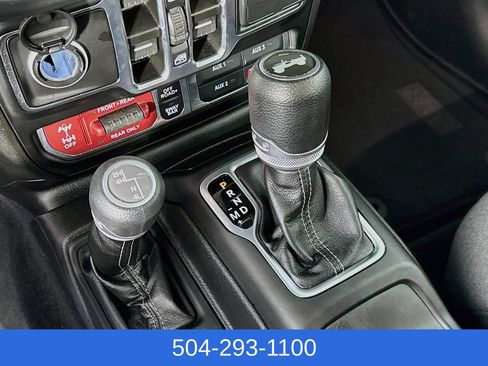 Used 2026 Jeep Wrangler Unlimited Rubicon AWD/4WD image 18