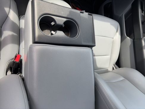 Used 2025 Ford F150 XL RWD image 17