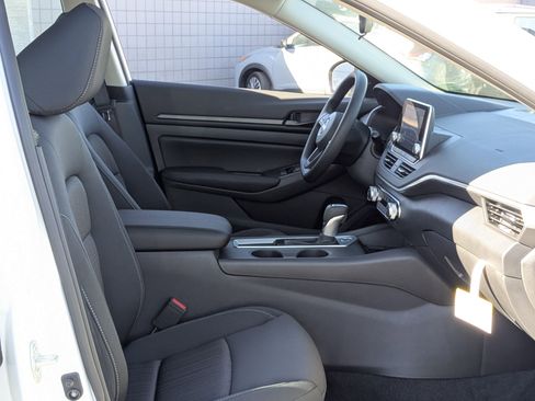 New 2025 Nissan Altima 2.5 S image 22