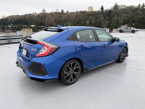 Used 2018 Honda Civic Sport Touring image 10